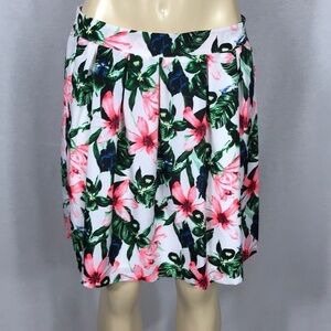 Vince Camuto Spring Floral Print Elastic Waistband & Zipper Closure Skirt. New